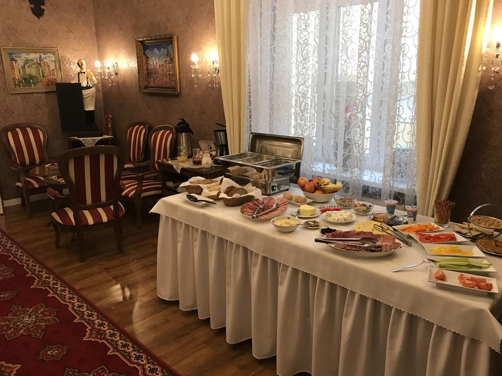 Centercity Apartments Presov Bagian luar foto